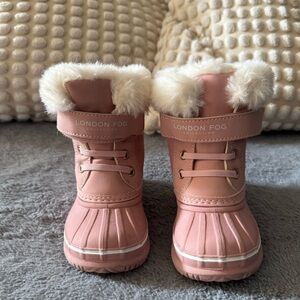 Toddler London Fog Pink Boots with Cream Fur-preloved